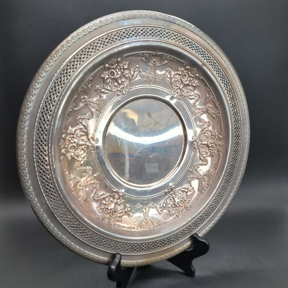 Silver Platter Round Tray International Silver Company Floral Perforated RCR4